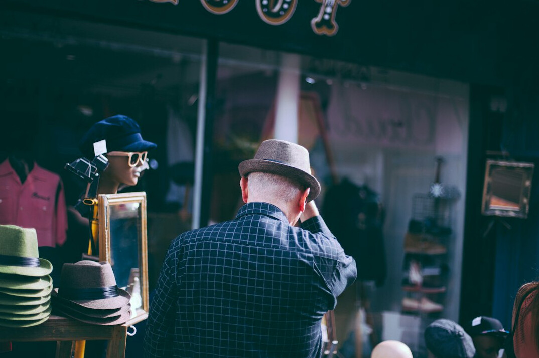 detective watching store